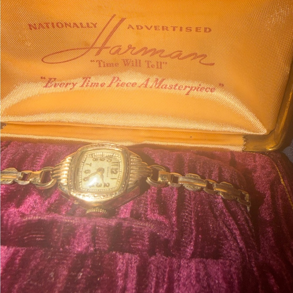 Vintage Ladies Harman Art Dec Gold filled w/Chain Bracelet 7 in Serial #20579589